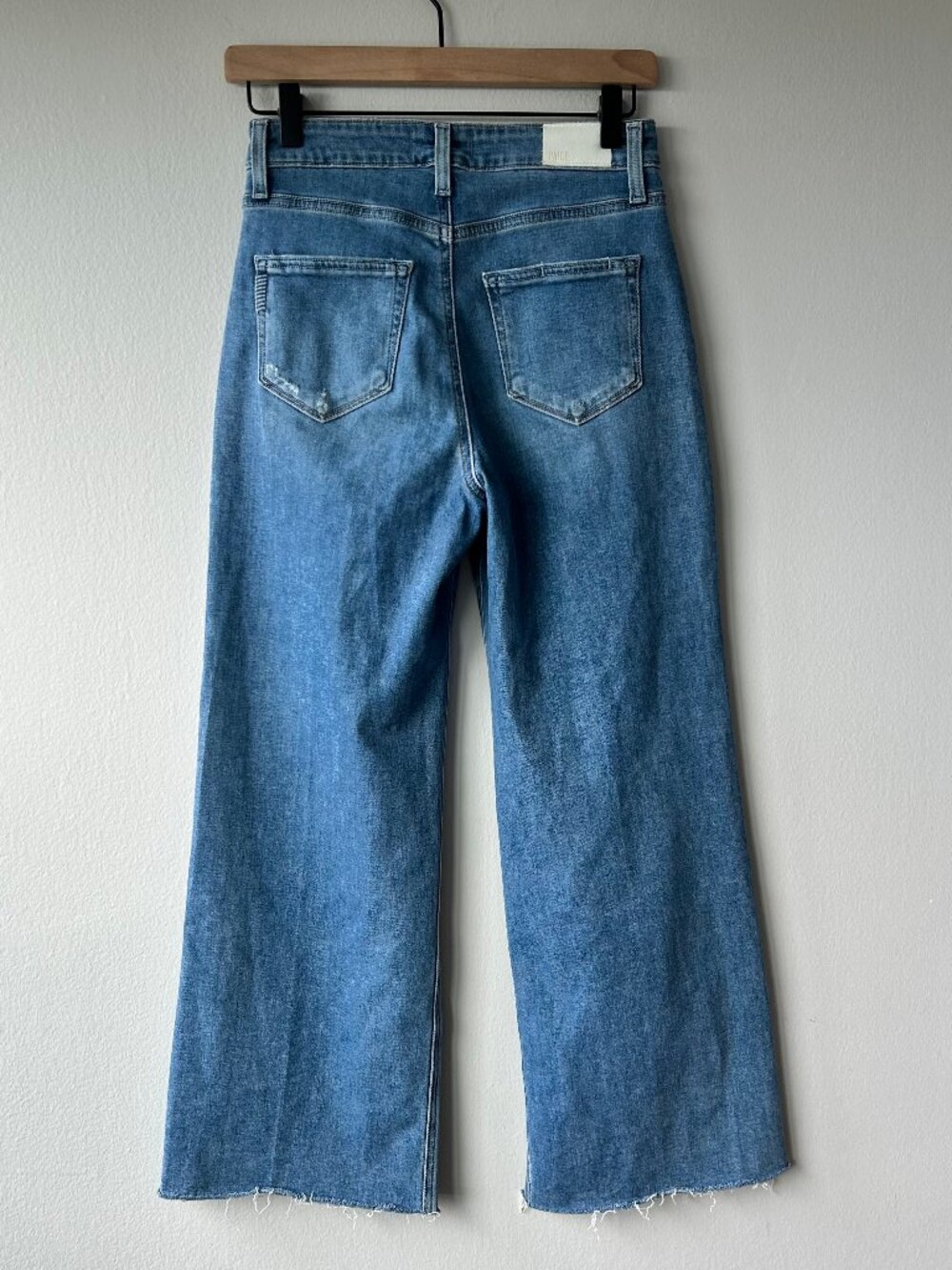 PAIGE Anessa High Rise Wide Leg Crop Jeans Raw Hem Light Wash Denim Size 25 - Picture 9 of 15